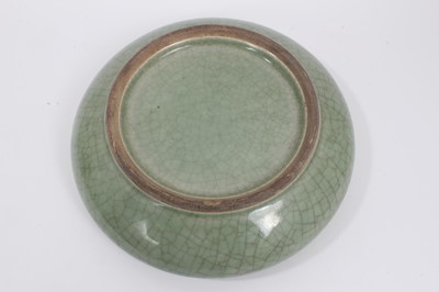 Lot 293 - Celadon crackle glazed bowl