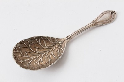 Lot 381 - Edwardian silver caddy spoon, with bowl in the form of a leaf, (Sheffield 1902), maker James Dixon & Sons, 10.8cm in length.