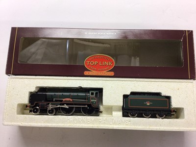 Lot 106 - Hornby Top Link 00 gauge 0-6-0 LNER Class B17/4 'Doncaster Rovers' locomotive and tender 2857, R2056, 4-4-0 BR Schools Class V 'Westminster' locomotive and tender 30908, R317, BR Co-Co- Class 92 Di...