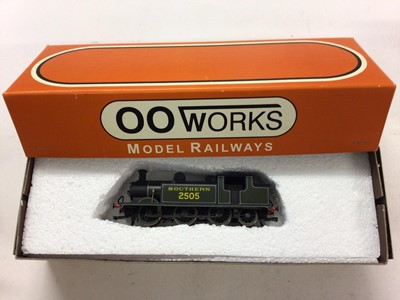 Lot 108 - OO Works 00 gauge locomotives LMS 0-6-0 '1142' Class 2F with belpaire boiler and tender 22955, SR 0-6-2 locomotive 2505, both boxed (2)