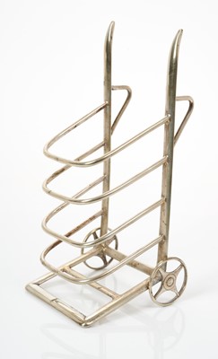 Lot 473 - Early 20th century novelty silver plated four division toast rack in the form of a sack barrow, marked EPNS, 16.6cm in height.