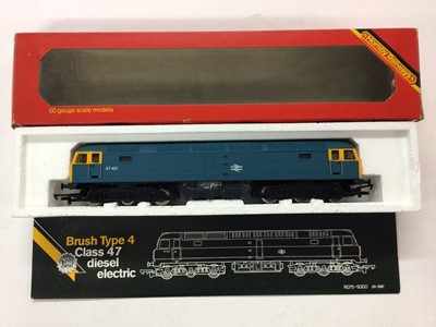 Lot 91 - Hornby OO gauge locomotives BR Western Region Class 52 C-C Diesel Hydraulic 'Western Courier' D1062, R352, BR large logo Class 47 Co-Co diesel electric 'Lady Diana Spencer' 47 712, R316 and BR Brus...