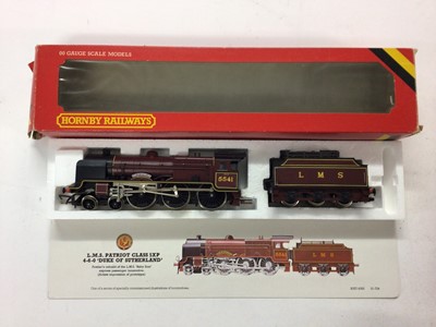 Lot 71 - Hornby OO gauge locomotives LMS lined maroon 4-6-0 Patriot Class 5XP 'Duke of Sutherland' locomotive and tender 5541, R357, LNER blue 4-6-2 Class A4 'Seagull' locomotive and tender 4902, R372, SR l...