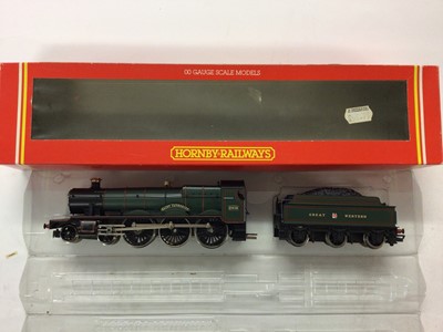Lot 76 - Hornby OO gauge locomotives GWR lined green 4-6-0 Saint Class 'Saint Catherine' locomotive and tender 2918, R141, LNER lined green 4-4-0 'The Fitzwilliam' locomotive and tender 359, R859, GWR 2-8-0...