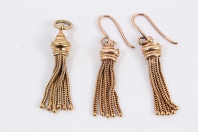 Lot 771 - Gold tassle pendant and and yellow metal tassle earrings