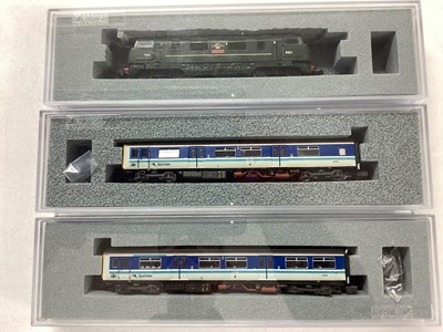 Lot 119 - Graham Farish by Bachman N gauge BR green diesel 'Formidable' D802 plus two Sprinter carriages (3)