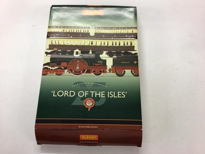 Lot 126 - Hornby OO gauge 'Kentish Belle'  limited edition 624/2000 train pack including BR 4-4-0 Schools Class locomotive 'Downside', 30912 two 1st Class Pullman Parlour cars 'Lydia' & 'Adrian' and 3rd Clas...