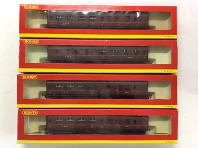 Lot 134 - Hornby OO gauge LMS carriages including Royal Mail R413, Period 3 R4231, R4232 & R4233, Dining car R4095C & R4095, plus eleven others (17)