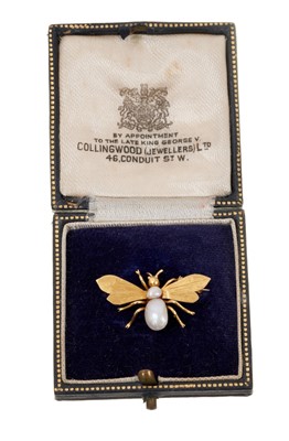 Lot 709 - Late Victorian 15ct gold insect brooch with pearl body and engraved detail to wings