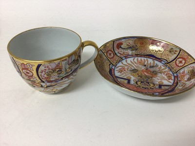Lot 315 - Five early 19th century Coalport cups and saucers, with Imari-type patterns