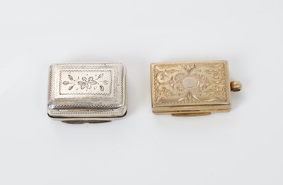 Lot 509 - George IV silver vinaigrette of rectangular form with brite cut engraved decoration, gilded interior with pierced hinged grill, (Birmingham 1827), maker T S, together with a Victorian silver gilt v...