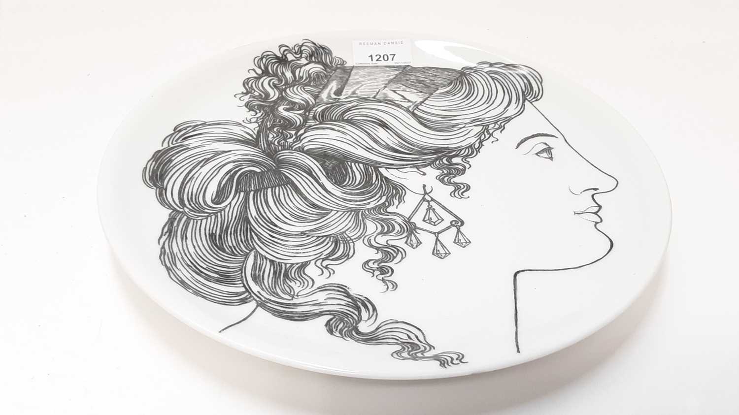 Lot 1207 - Fornasetti, Le Bellezze dish