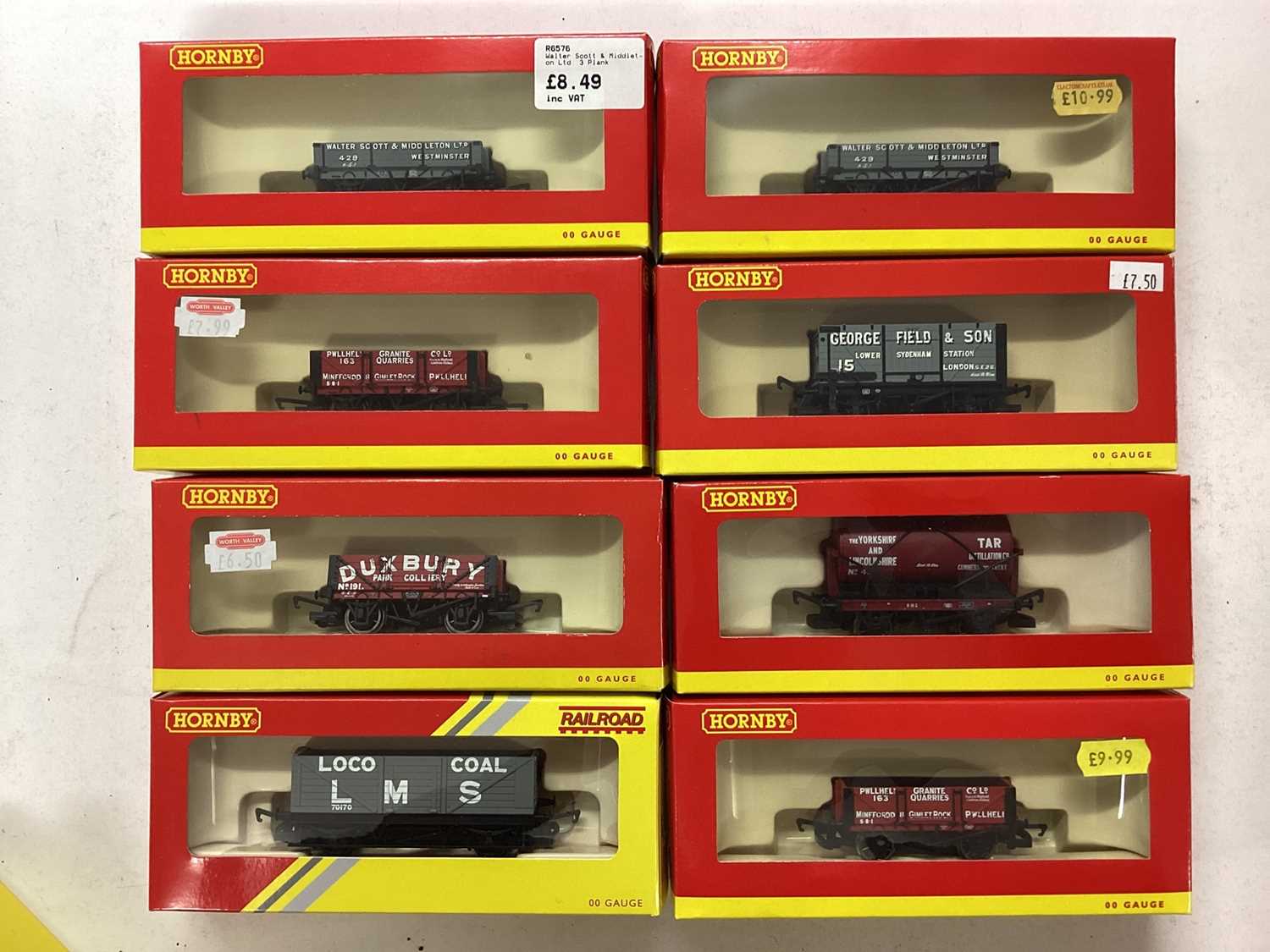 Lot 151 - Hornby OO gauge Plank and other Wagons, all boxed (19)