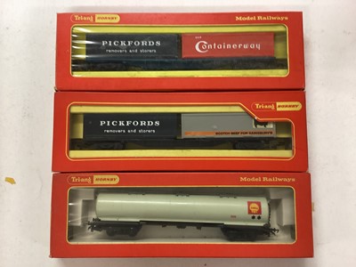 Lot 153 - Triang Hornby OO gauge freight and tank wagons, all boxed (