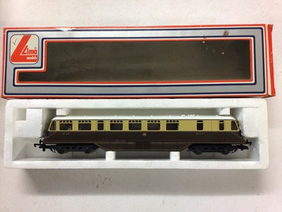 Lot 160 - Lima OO gauge GWR brown & cream Diesel Express Parcels Railcar, No.34, 205143MWG, plus GWR brown  & cream Diesel Railcar, No.22, 205143MWG, both boxed (2)