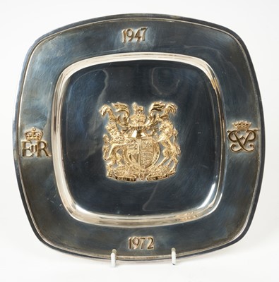 Lot 137 - Fine quality Asprey silver and parcel gilt dish made to commemorate the 25th Wedding Anniversary of H.M. The Queen and H.R.H. The Prince Philip, limited edition 9/500,in fitted case