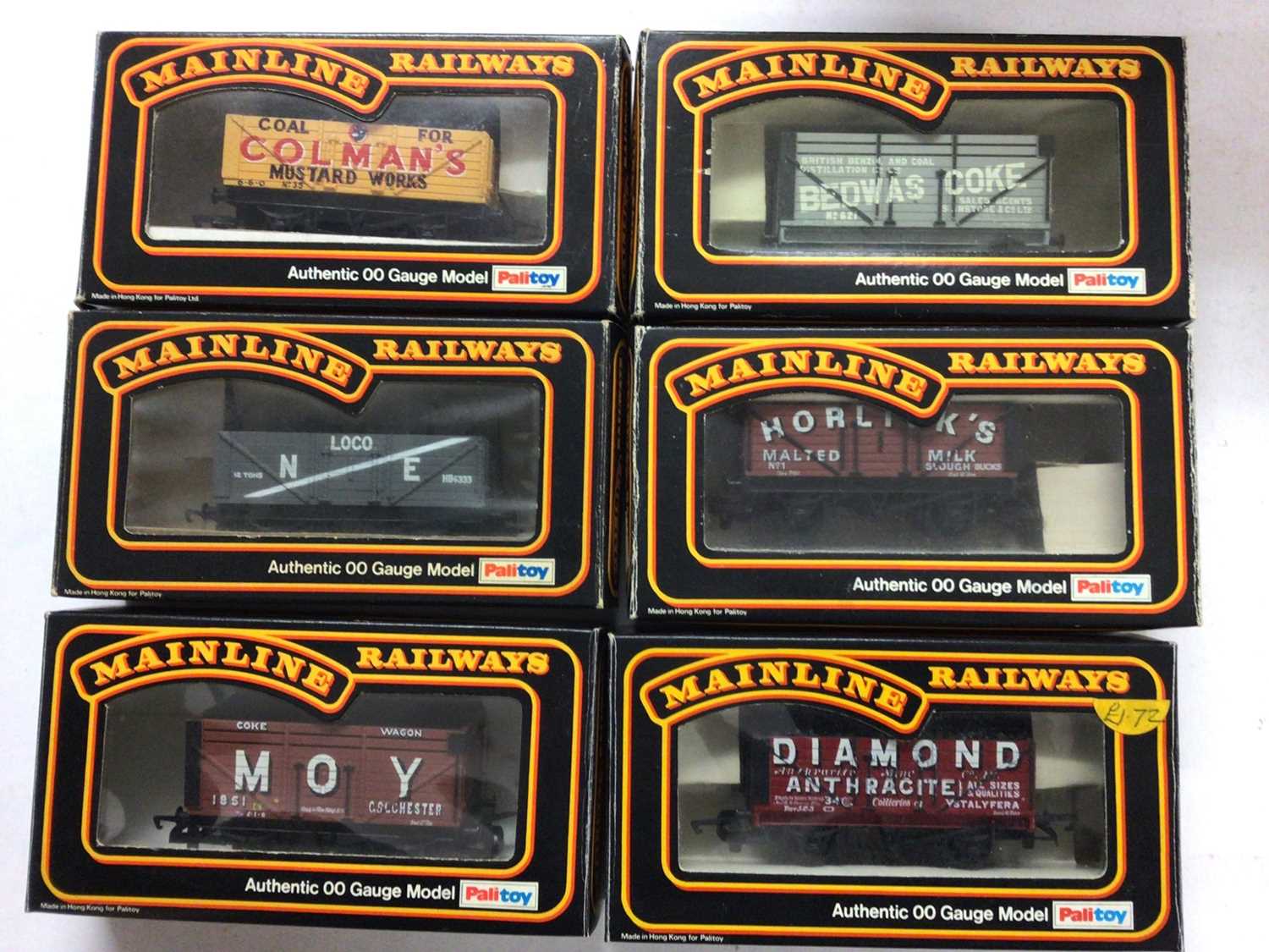 Lot 164 - Mainline OO gauge rolling stock including Hopper, Coke and 7 Plank wagons, all boxed (25)