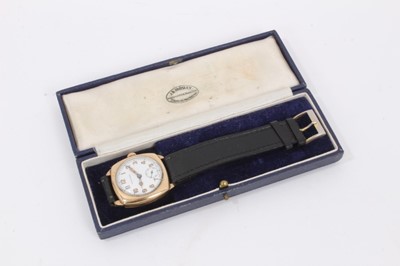 Lot 586 - 1940s gentlemens Longines 9ct gold wristwatch with circular white enamel dial and subsidiary seconds