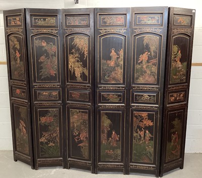 Lot 1492 - Early 20th century chinoiserie six panelled folding screen