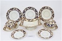 Lot 130 - Early 19th Century Derby porcelain dinner...