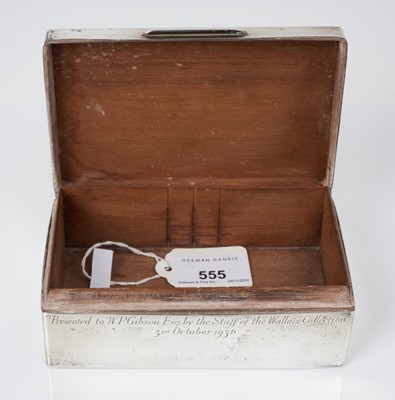 Lot 153 - George V silver cigarette box of rectangular form with engine turned decoration and engraved presentation inscription "Presented to W.P. Gibson Esq. by the staff of the Wallace Collection 31st Octo...