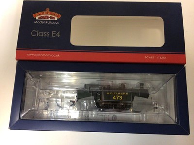 Lot 178 - Bachmann OO gauge Class E4 473 Southern Green, 35-076, Class 64XX GWR 6407 (end flap missing), Modified Hall Class 7904 BR lined black Early Emblem 'Fountains Hall', 31-783 plus Hornby OO gauge BR...