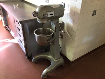 Lot 67 - A commercial electric mixing machine