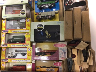 Lot 192 - Boxed selection 1:76 scale scale including Oxford, Classix, Hornby etc suitable for large Railway layouts (2 boxes)
