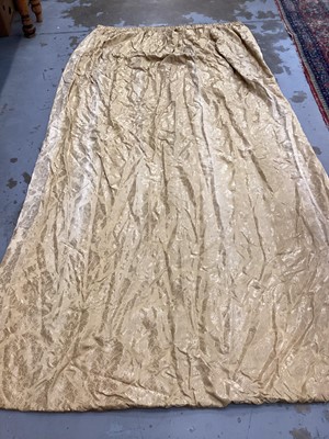 Lot 2088 - Set of six various gold silk damask curtains and three ensuite pelmets