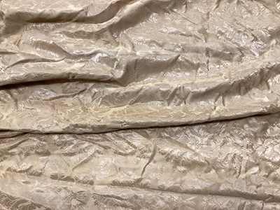 Lot 2088 - Set of six various gold silk damask curtains and three ensuite pelmets