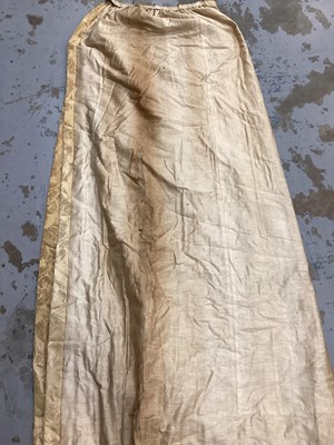 Lot 2088 - Set of six various gold silk damask curtains and three ensuite pelmets