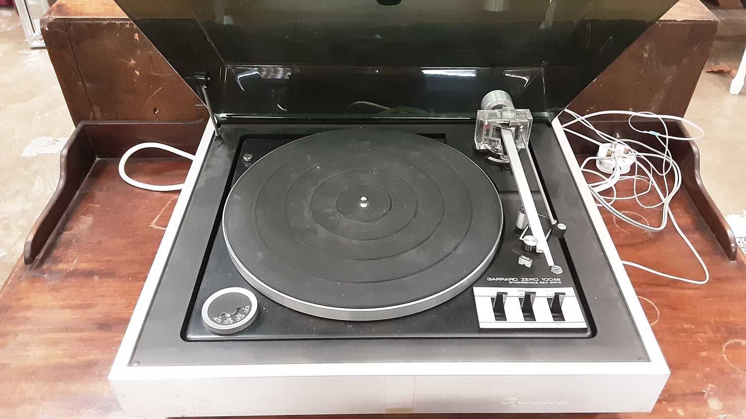 Lot 2220 - Garrard Zero 100SB turntable