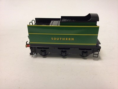 Lot 1 - Ace Trains O gauge SR lined Malachite green 4-6-2 Bullied Pacific 'Tangmere' locomotive and tender 21C167, in original box