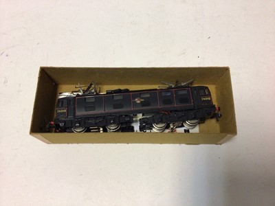 Lot 219 - Trix 3-rail OO gauge BR green 4-6-2 'Scotsman' locomotive and tender 60103 and coach plus 20/58 diesel 2-car set with maroon & cream livery  20058 (Trix box but not original contents)