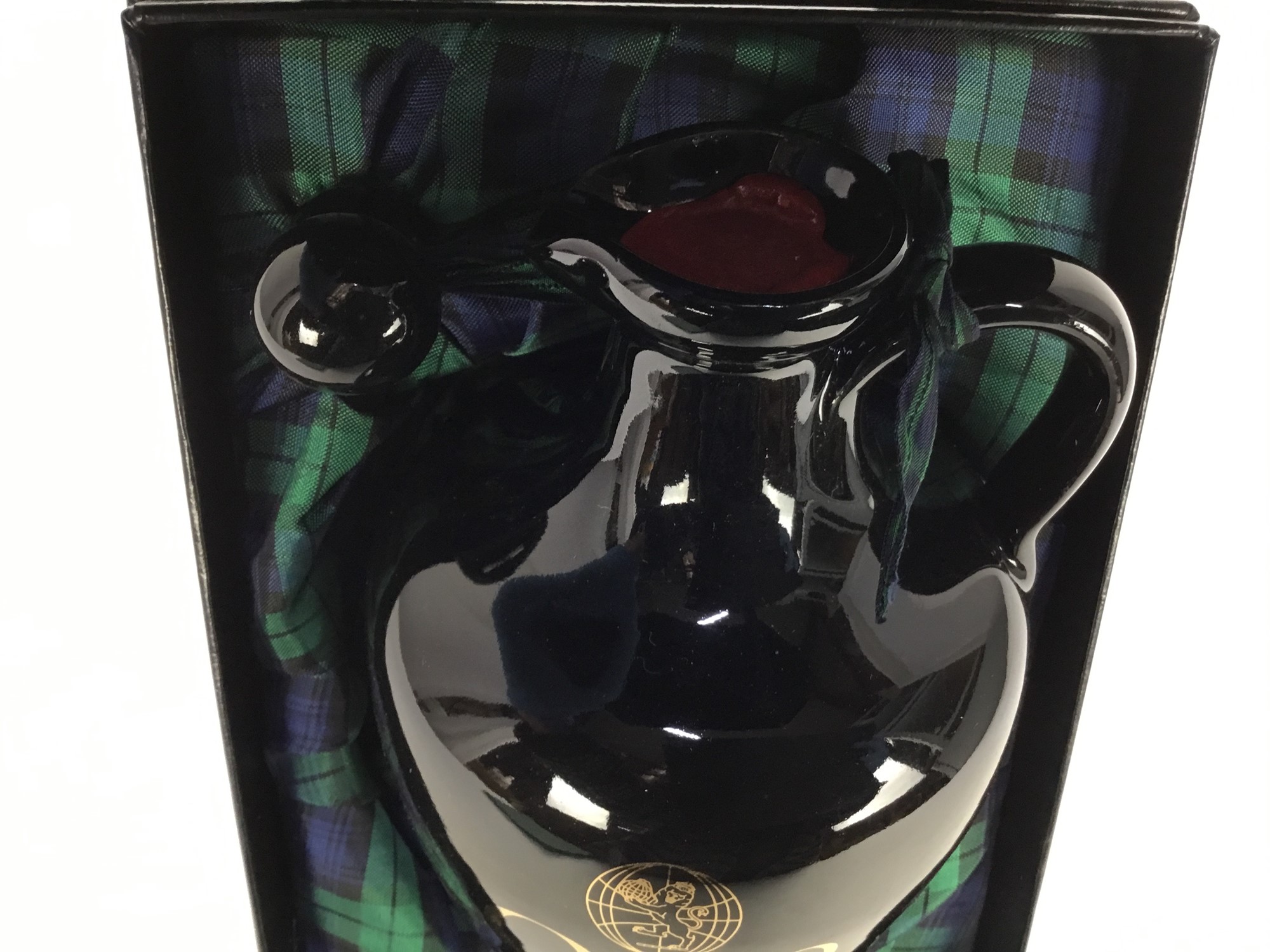 Lot 20 Whisky one bottle, QE2 single malt scotch