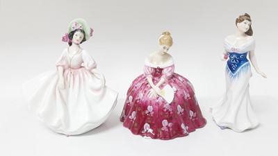 Lot 1341 - Collection of 18 Royal Doulton figures