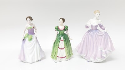 Lot 1341 - Collection of 18 Royal Doulton figures