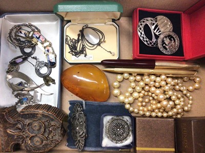 Lot 281 - Art Nouveau style mother of pearl pendant necklace, Norwegian silver enamelled panel bracelet, other silver jewellery, piece of amber, carved wood pocket watch holder, two pens and costume jewellery