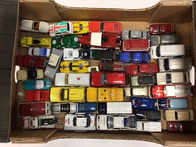Lot 1970 - Seven boxes of unboxed die cast cars