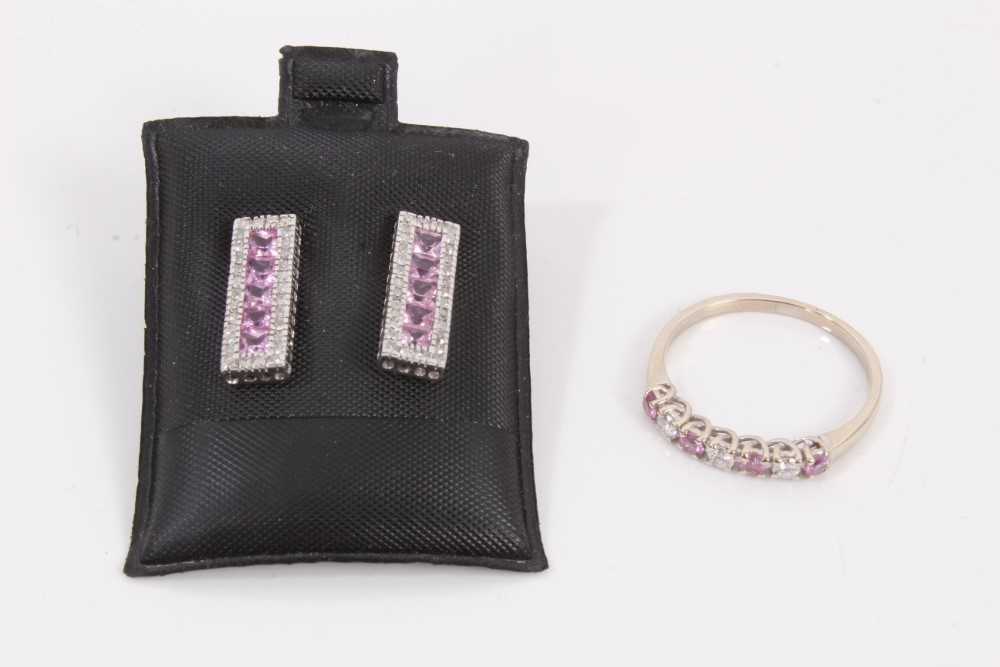 Lot 72 - 18ct white gold diamond and pink tourmaline seven stone ring and pair of similar 9ct white gold earrings