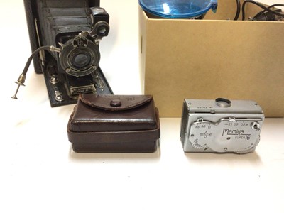 Lot 2365 - Group of cameras and accessories, including a Mamiya Super 16, Minox, Kodak Autographic, light meters, flash bulbs, etc