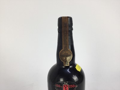 Lot 55 - Port - one bottle, Quinta Do Noval 1963