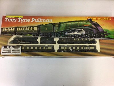 Lot 1892 - Selection of incomplete train sets