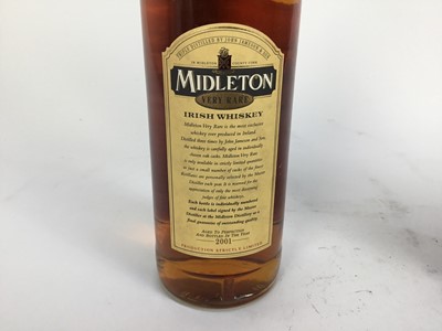 Lot 36 - Whisky - one bottle, Midleton Very Rare Irish whiskey, 2001, 700ml., 40%, No. 024528, in wooden case