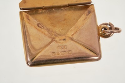 Lot 481 - 9ct gold stamp holder in the form of an envelope