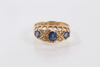 Lot 486 - Edwardian 18ct gold sapphire and diamond ring