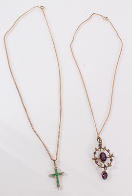 Lot 487 - Group of gold jewellery to include an Edwardian sapphire and diamond bar brooch, two other Edwardian bar brooches, Edwardian amethyst and seed pearl pendant on chain and an emerald and diamond cros...