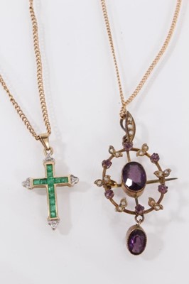 Lot 487 - Group of gold jewellery to include an Edwardian sapphire and diamond bar brooch, two other Edwardian bar brooches, Edwardian amethyst and seed pearl pendant on chain and an emerald and diamond cros...