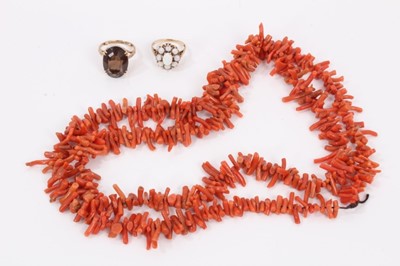 Lot 176 - 9ct gold opal cluster ring, 9ct gold smoky quartz ring and an antique coral necklace