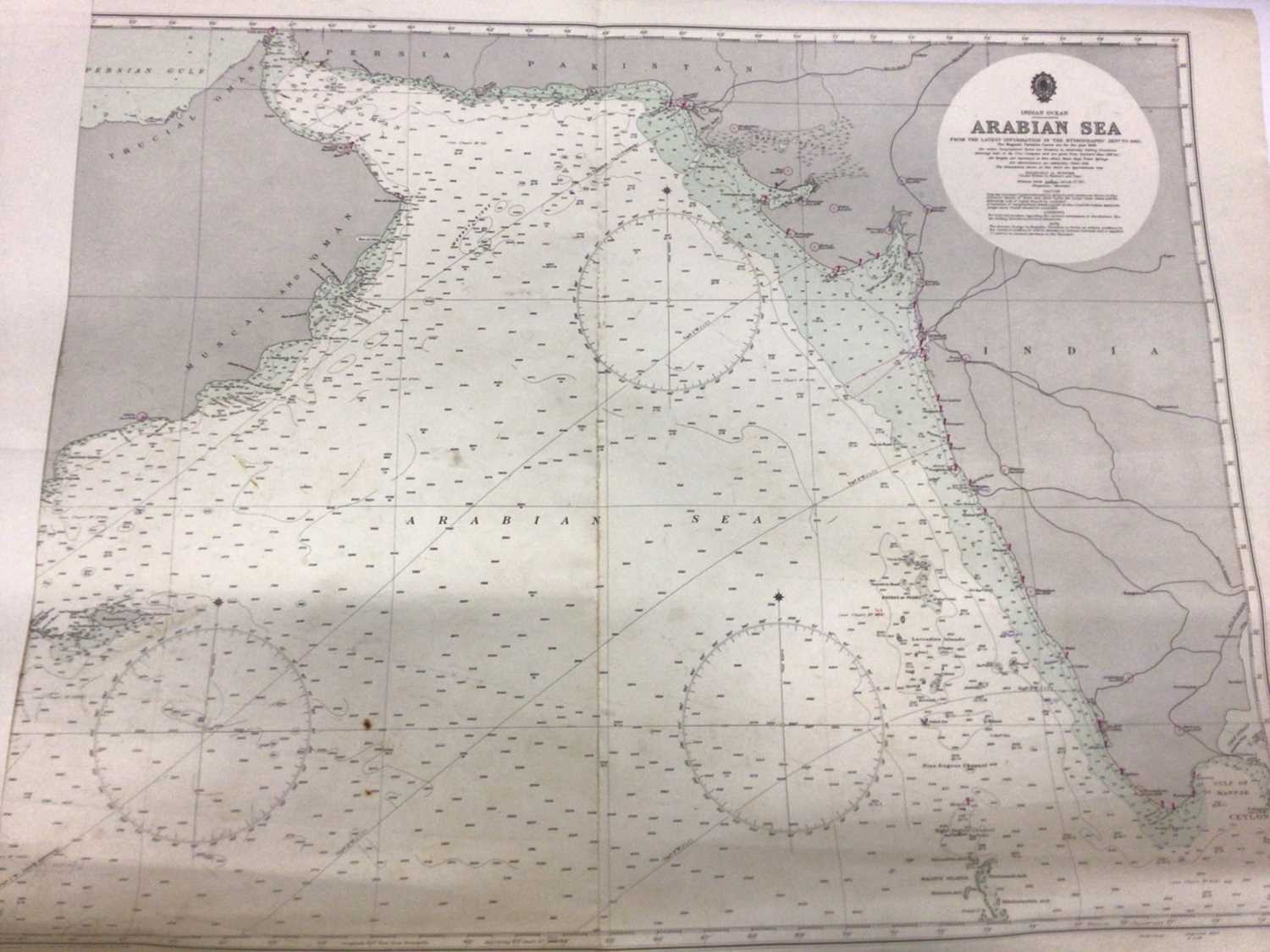 Lot 2694 - Very large quantity of maps, mostly 20th century Admiralty charts, including Africa, America, British Isles, etc